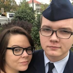 Meet your Posher, Jenn